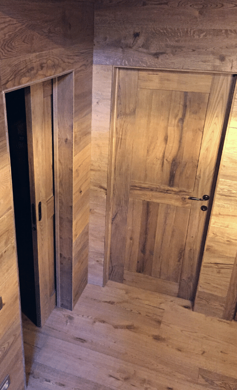 Porte in legno antico di recupero