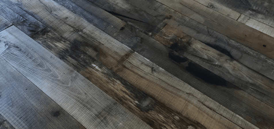 Pavimentazione in legno antico recuperato